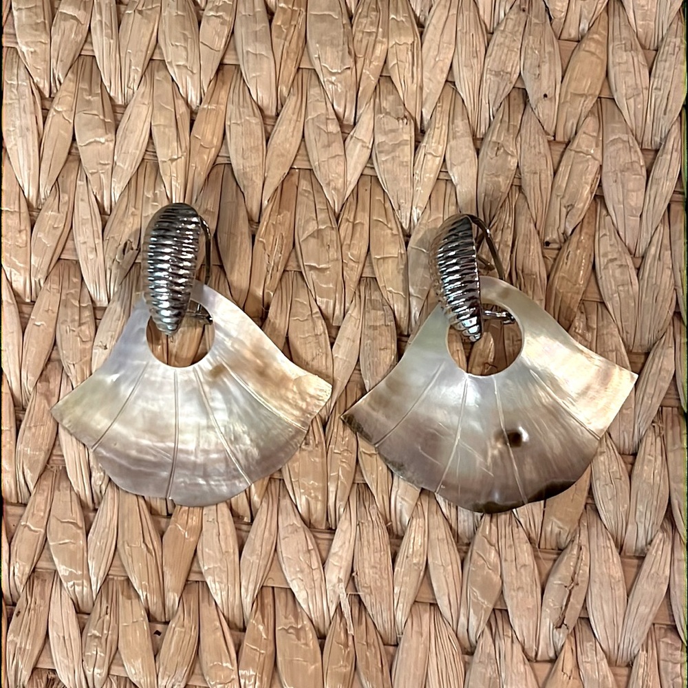 Vintage Natural Shell Earrings